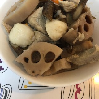 鶏胸肉の里芋と蓮根とごぼうの筑前煮(^^)